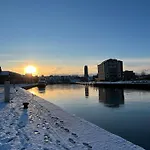 Dock 07 - Modernes 4 Sterne-ferienapartment Direkt Am Hafen *