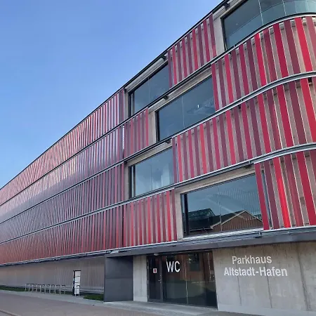 Dock 07 - Modernes 4 Sterne-ferienapartment Direkt Am Hafen Wißmar