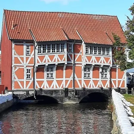 Dock 07 - Modernes 4 Sterne-ferienapartment Direkt Am Hafen *